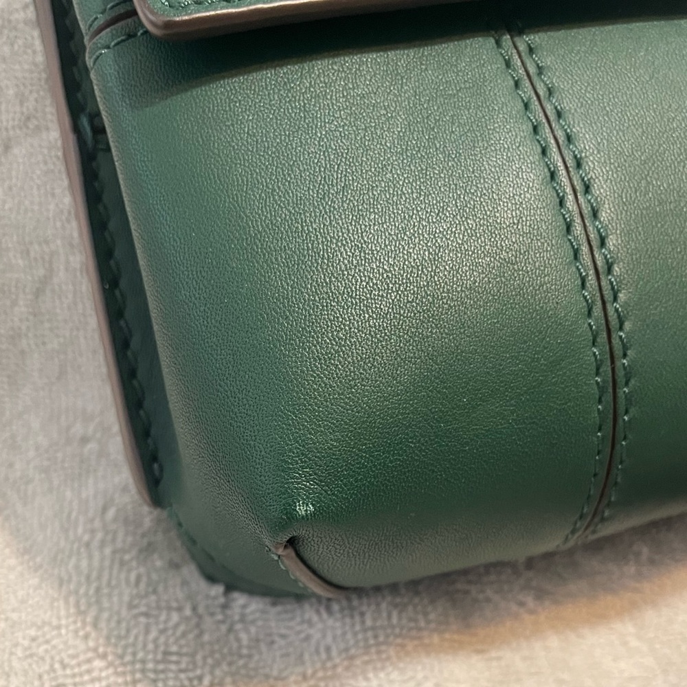 Tory Burch block t mini - Picture 3 of 11